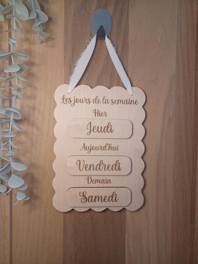 Tableau en bois des jours de la semaine – 2 écritures interchangeables