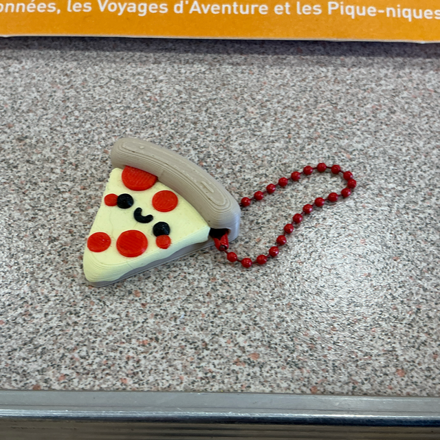 Pizza keyring