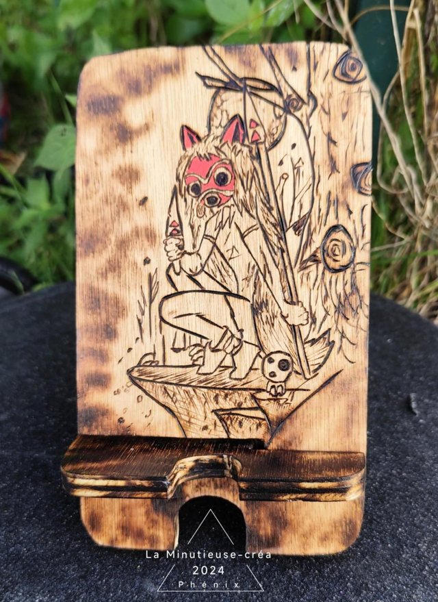 SUPPORT DE CHARGE DE TELEPHONE PRINCESSE MONONOKÉ