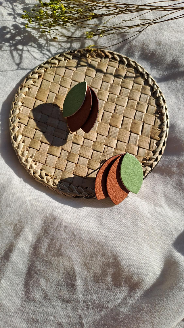 Boucles d'oreilles en matière végétale de pommes 