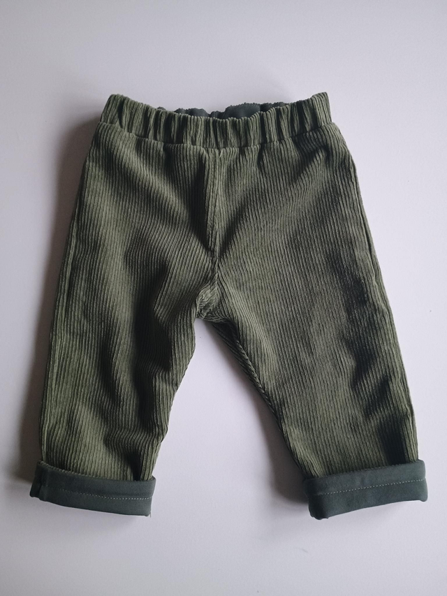 Top + corduroy trousers - 12 mth (80 cm). Dotty stripes