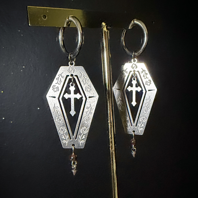 Boucles d’oreilles NOSFERATU pierres de grenat