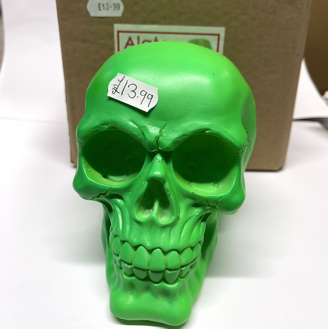 Neon Green Skull 