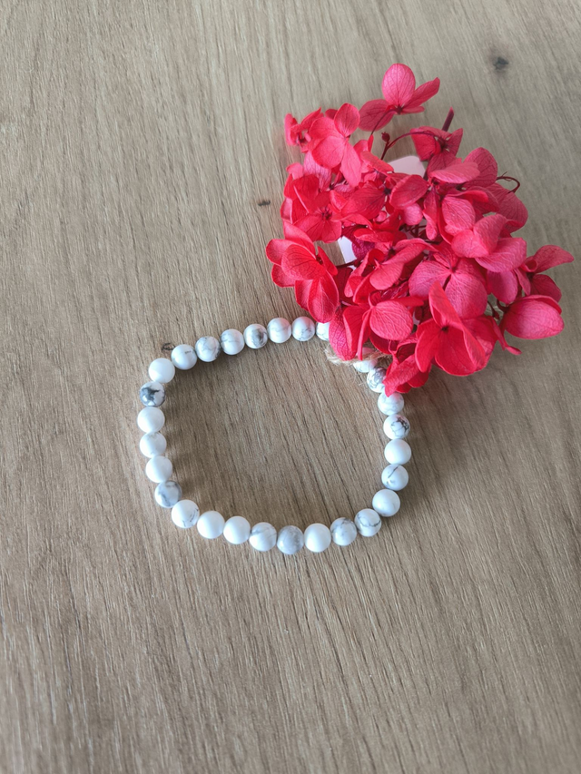 Howlite