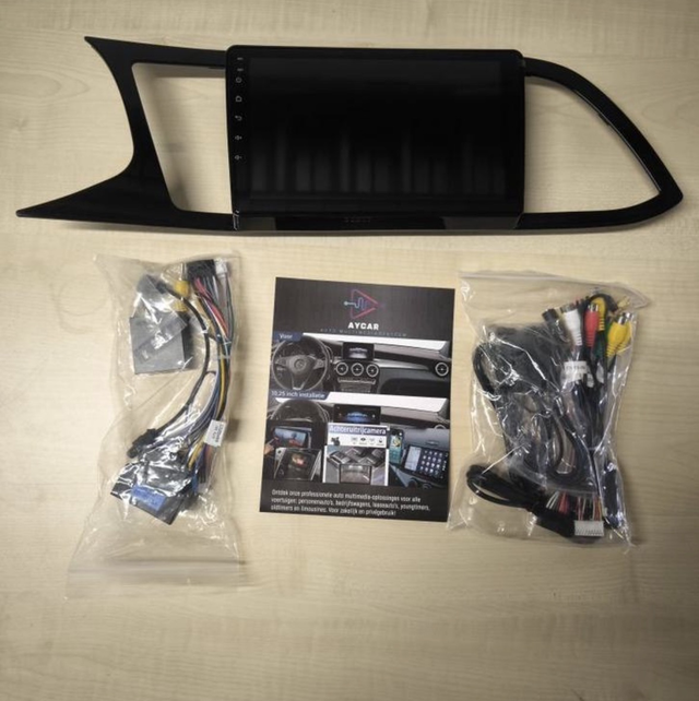 SEAT LEON 2012-2018 CARPLAY DRAADLOOS NIEUW GARANTIE