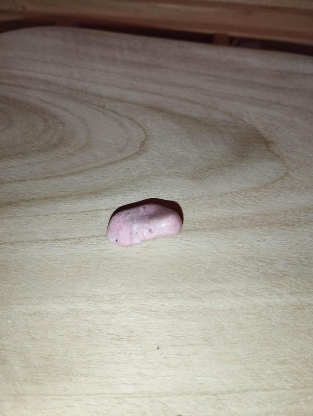 Rhodonite pierre roulée 