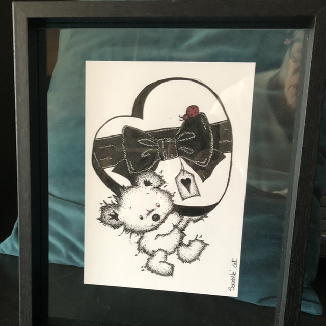 Ours &amp; cadeau - 27 x 22 cm - encadrement noir à poser