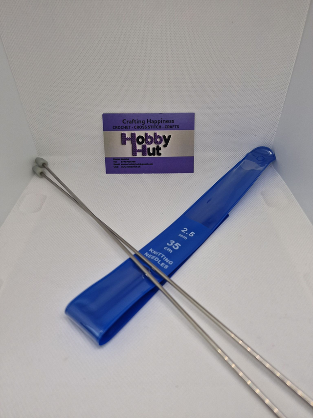 Knitting Needles Size 2.5mm 35cm long