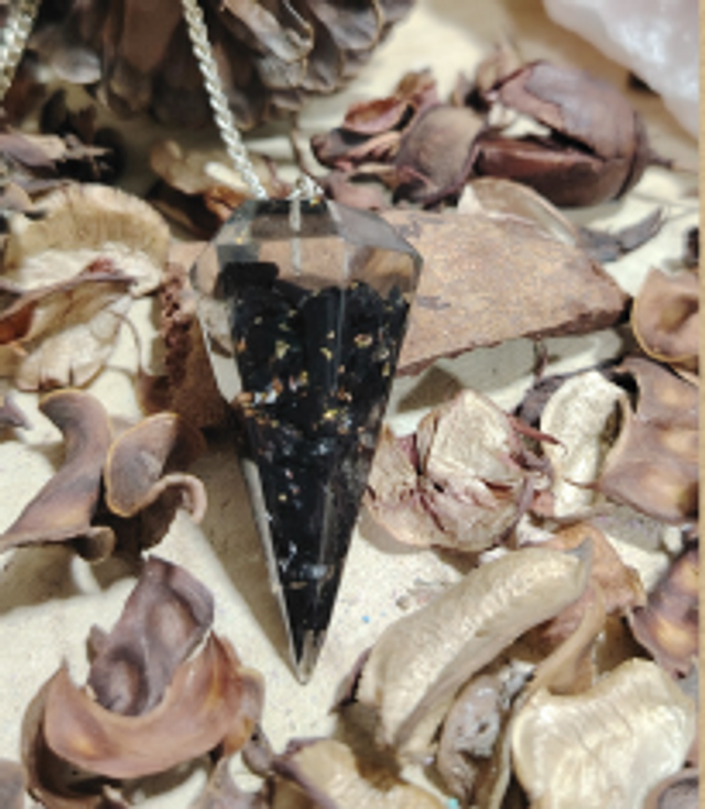 Péndulo orgonita shunguita