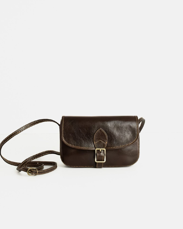 Borsa a tracolla in pelle con fibbia