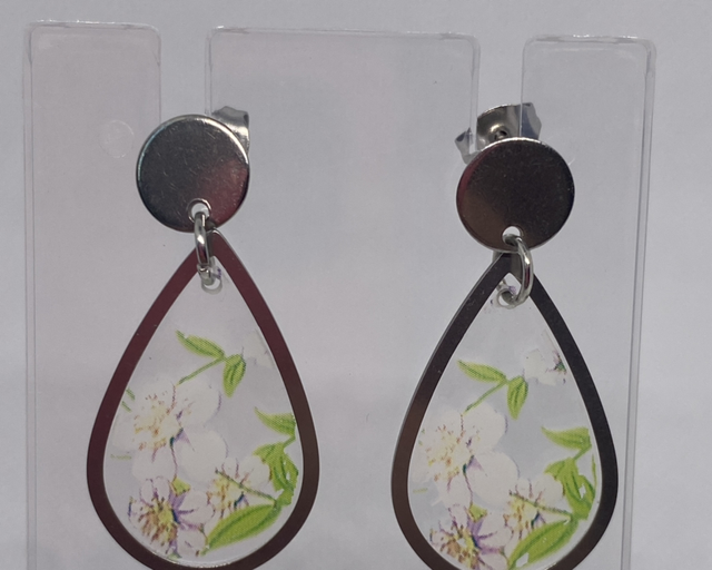 Silver flower earrings 