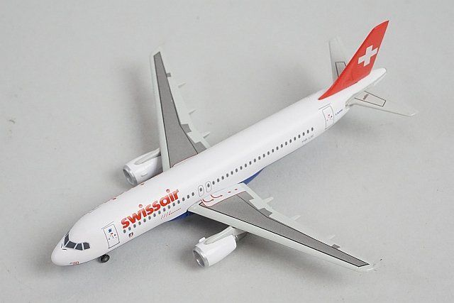 Swissair A320-200 (HB-IJE), 1:400