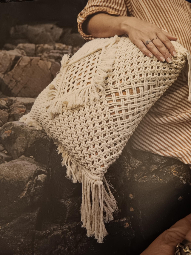 Workshop Macramé : sleutel- en tassenhangers, lampenkap, uiltje, broeksriem en hondentuigje