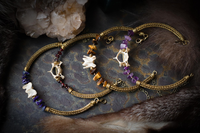 Bracelet viking os et pierre fines