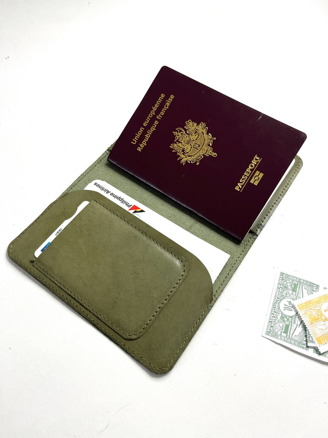 Protège-passeport livret cuir LE VOYAGEUR