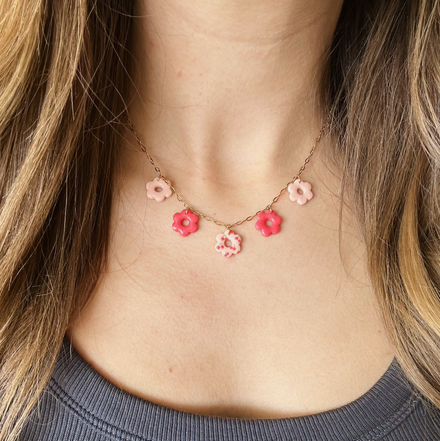 Collier fleurs et cerises