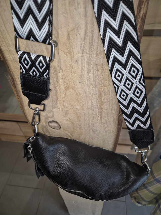 Banane avec laniére tissus