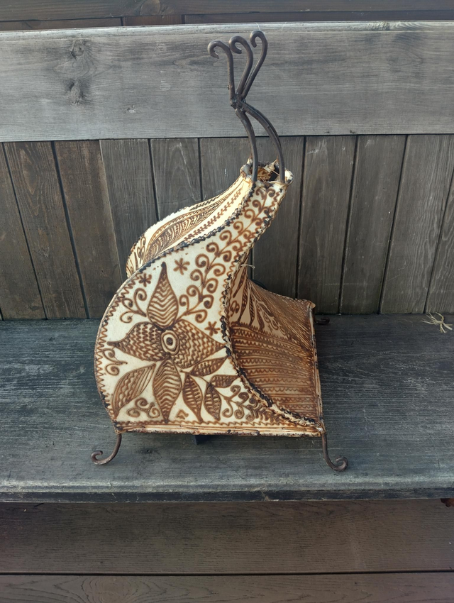 Indonesian table lamp