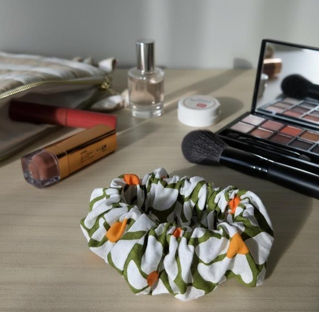 Chouchou fleurs vertes  