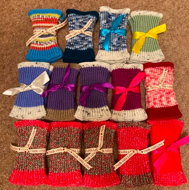 Knitted hand warmers (various colours)