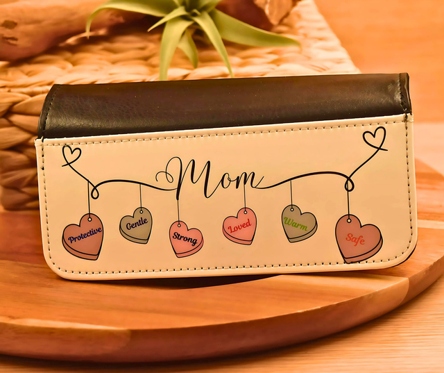 Spectacle Case-  &quot;Mom&quot; Glasses Case – PU Faux Leather Case with Heart Design  with Magnetic Closure 
