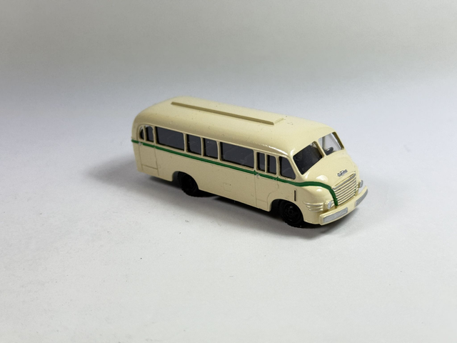 IFA H3B Autobus DDR 1952 Farbe