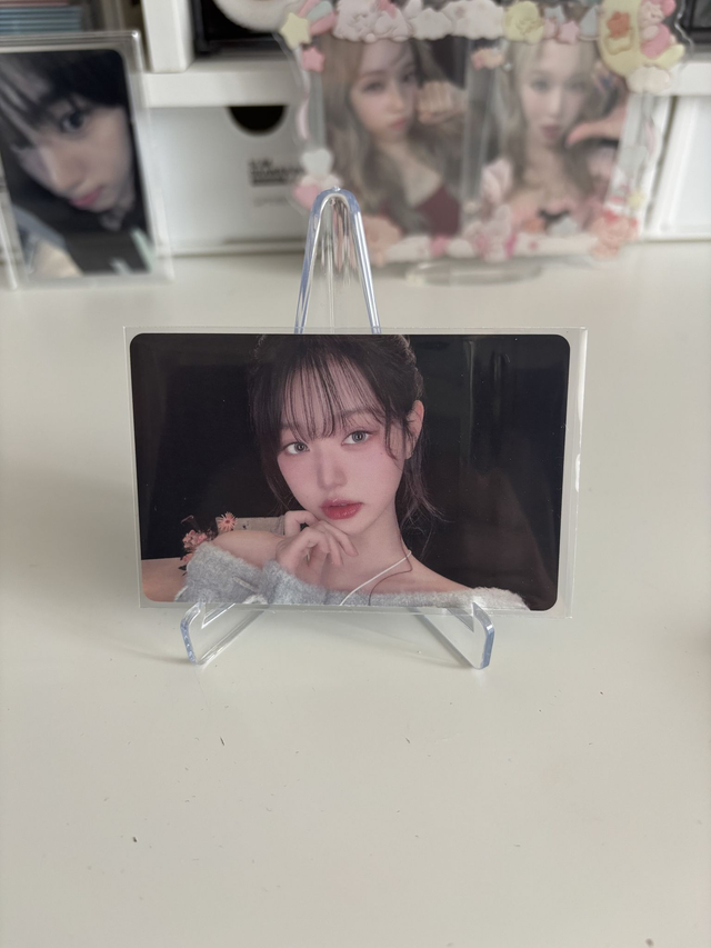 PC OFFICIEL WONYOUNG DE IVE