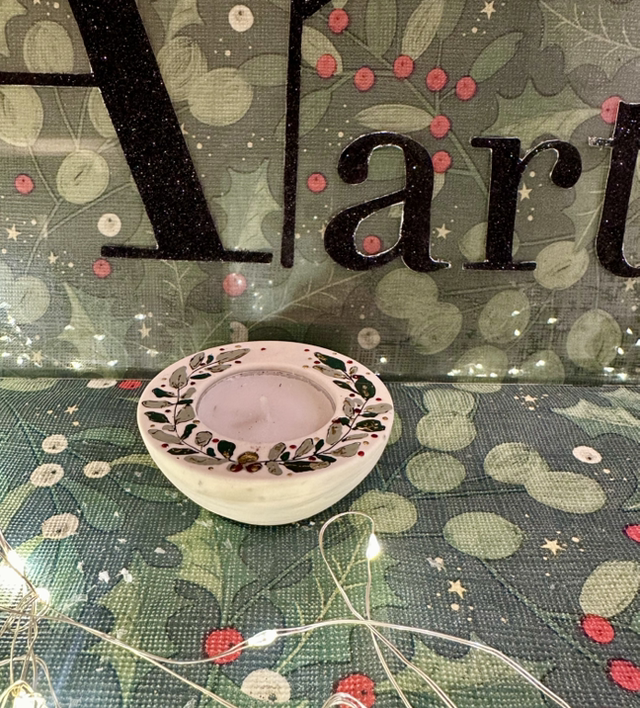 BOTANICAL TEALIGHT HOLDER