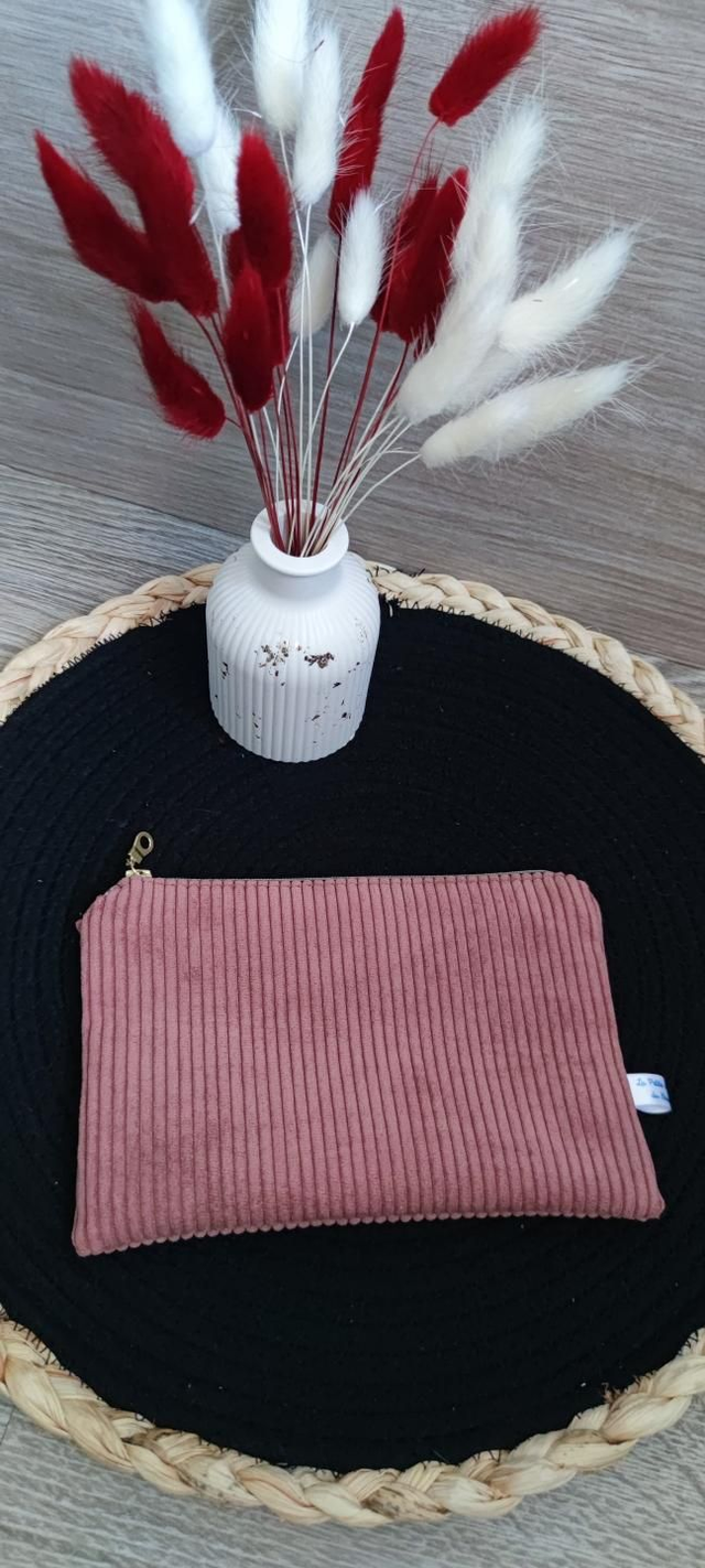 Trousse velours rose intérieur éventail 