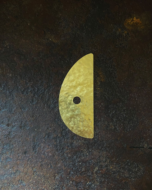 Large Throwing Rib