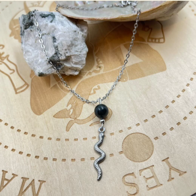 Collier lilith obsidienne 