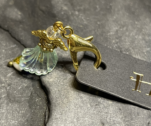 Clip-on charm golden small angel