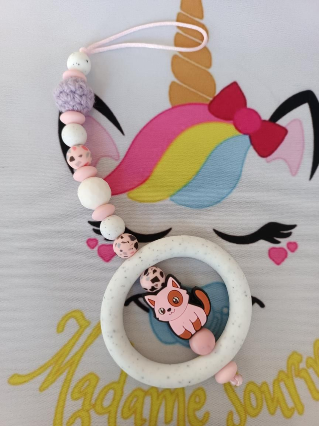 Attache tétine dentition chat