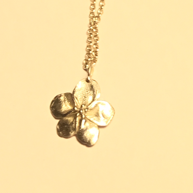 Flower necklace