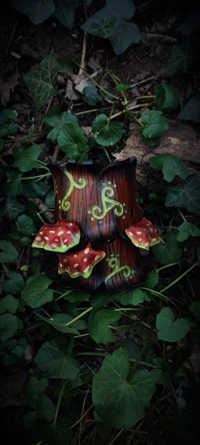 Barkskin Bracer #5 - Special edition (Glow in the Dark)