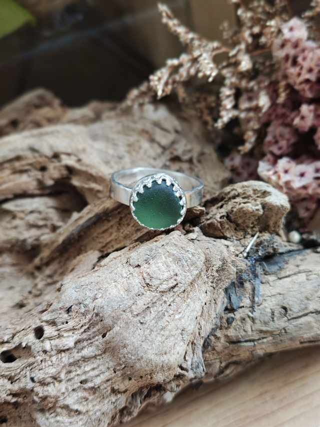 Emerald Crown Ring