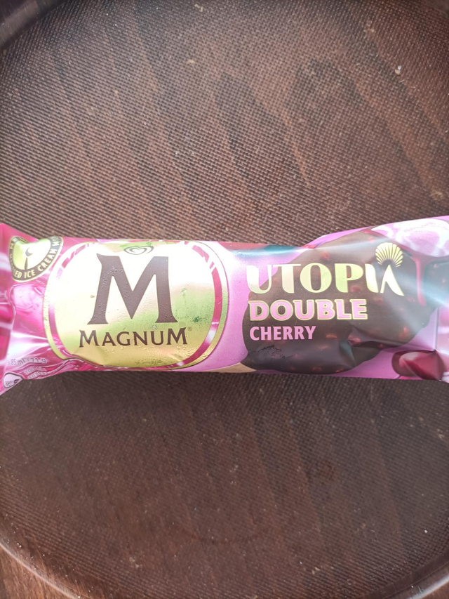 Magnum Double Cherry