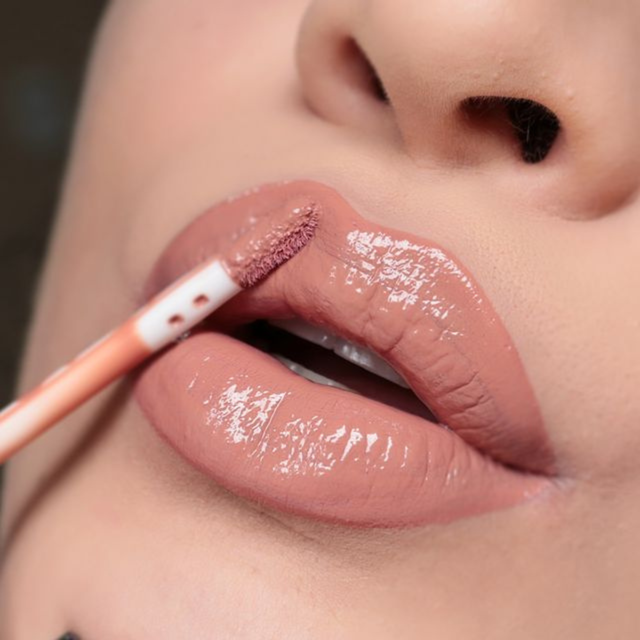 Блясък за устни Sheer Brillant - различни цветове