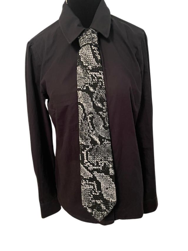 Cravate homme semi-rigide motif noir et blanc.  Bengaline Jacquard