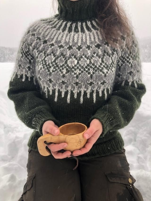 Føyka Polar Sweater Kit - Col 10 (Hunter Green Alafosslopi and Hillesvåg Troll and Blåne) - Wool &amp; Pattern - Linka Neumann