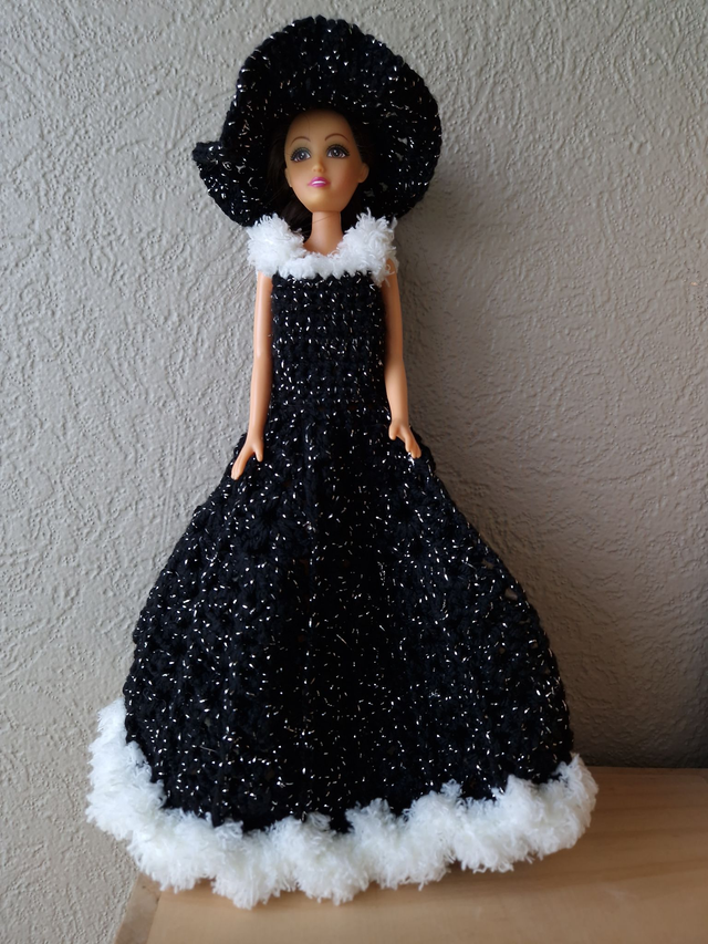 Tenue de poupée 30 cm - nombreux modèles et couleurs