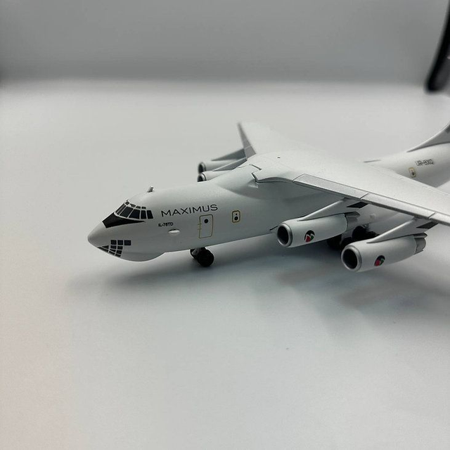 1/200 Iljuschin Il-76 Maximus Air Cargo UR-BXQ