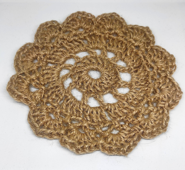 petit centre de table fleur - jute