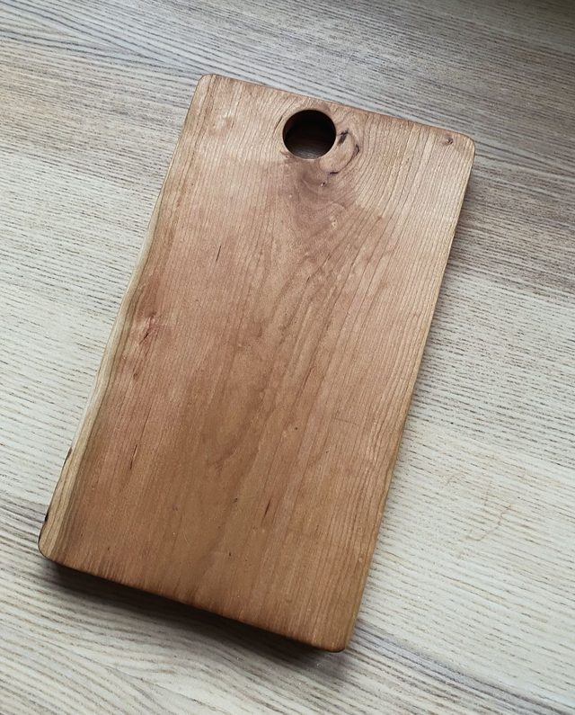 Kirsikka leikkuulauta