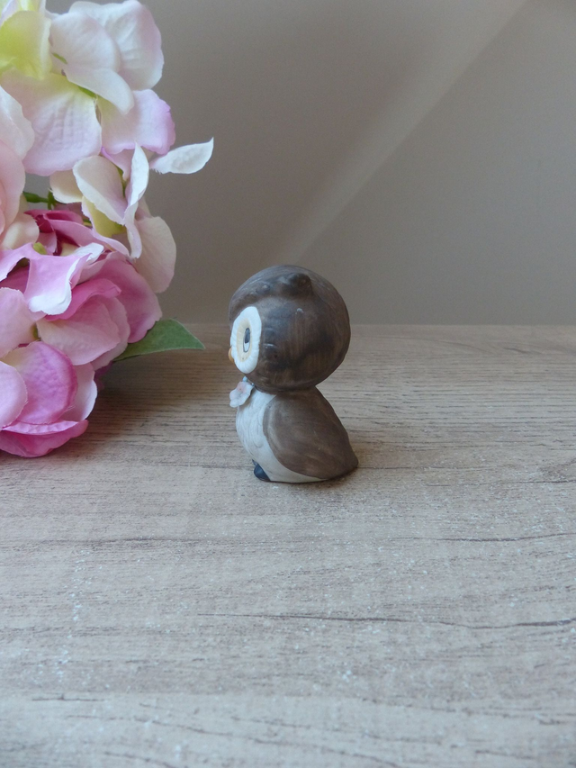 Vintage figurine chouette marron en porcelaine, figurine mignonne petite chouette avec fleurs, Singapour collection