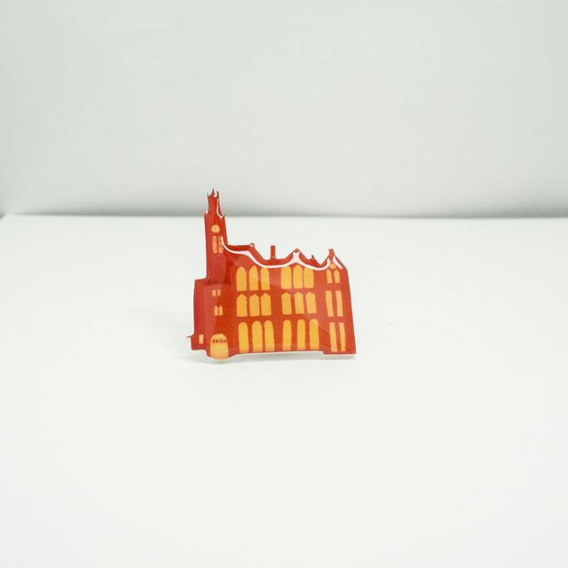 Ikon gallery pin