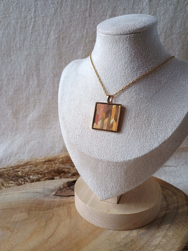 Collier MÉDAILLON Chevron