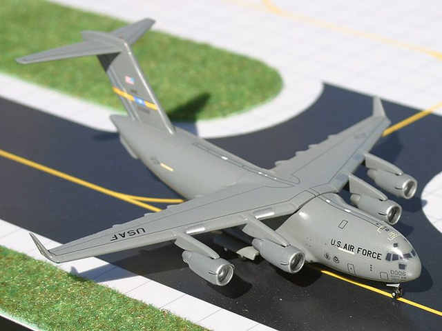US Airforce Boeing C-17 Globemaster II &#039;Charleston Air Force Base&#039;, 1:400