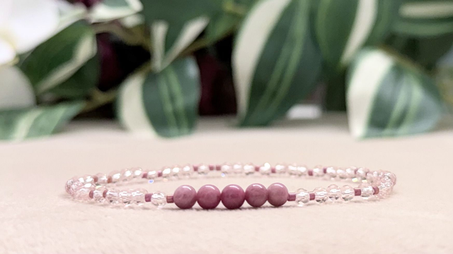 Bracelet | Rose Rhodonite - Éléments Facettés