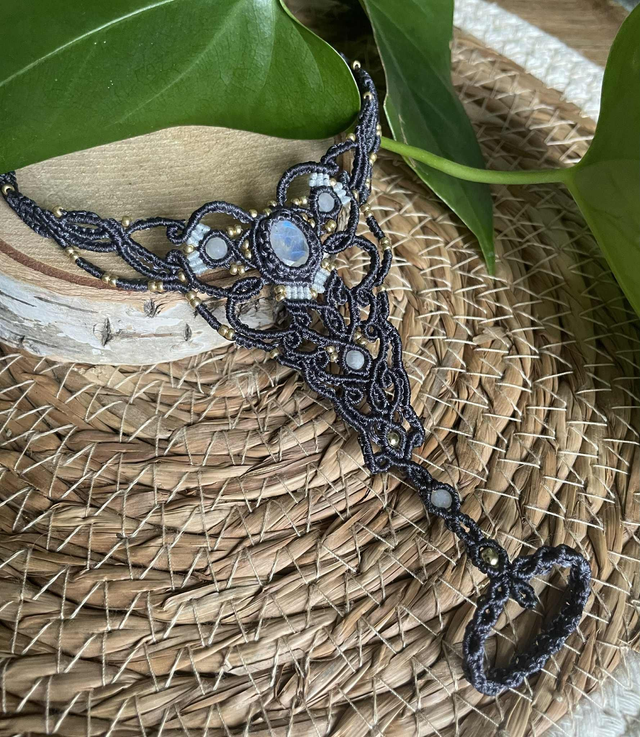 Ysylwen - le bijou de main